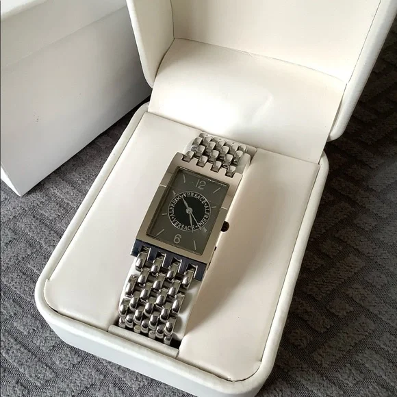 Mens Versace stainless steel watch 🌟🌟🌟